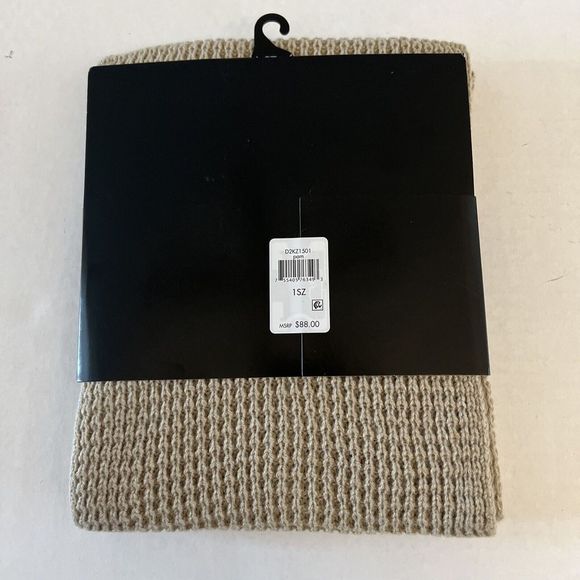 DKNY Hat and Scarf Two Piece Set in Khaki Beige NIP $88+ - Picture 2 of 5